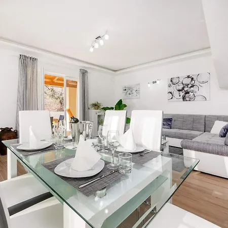Terra Feriehus Mošćenička Draga