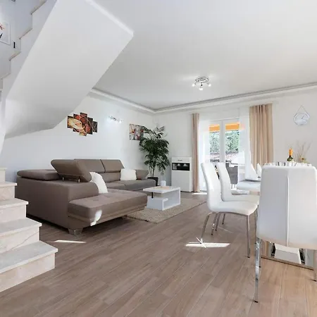 Terra * Moscenicka Draga